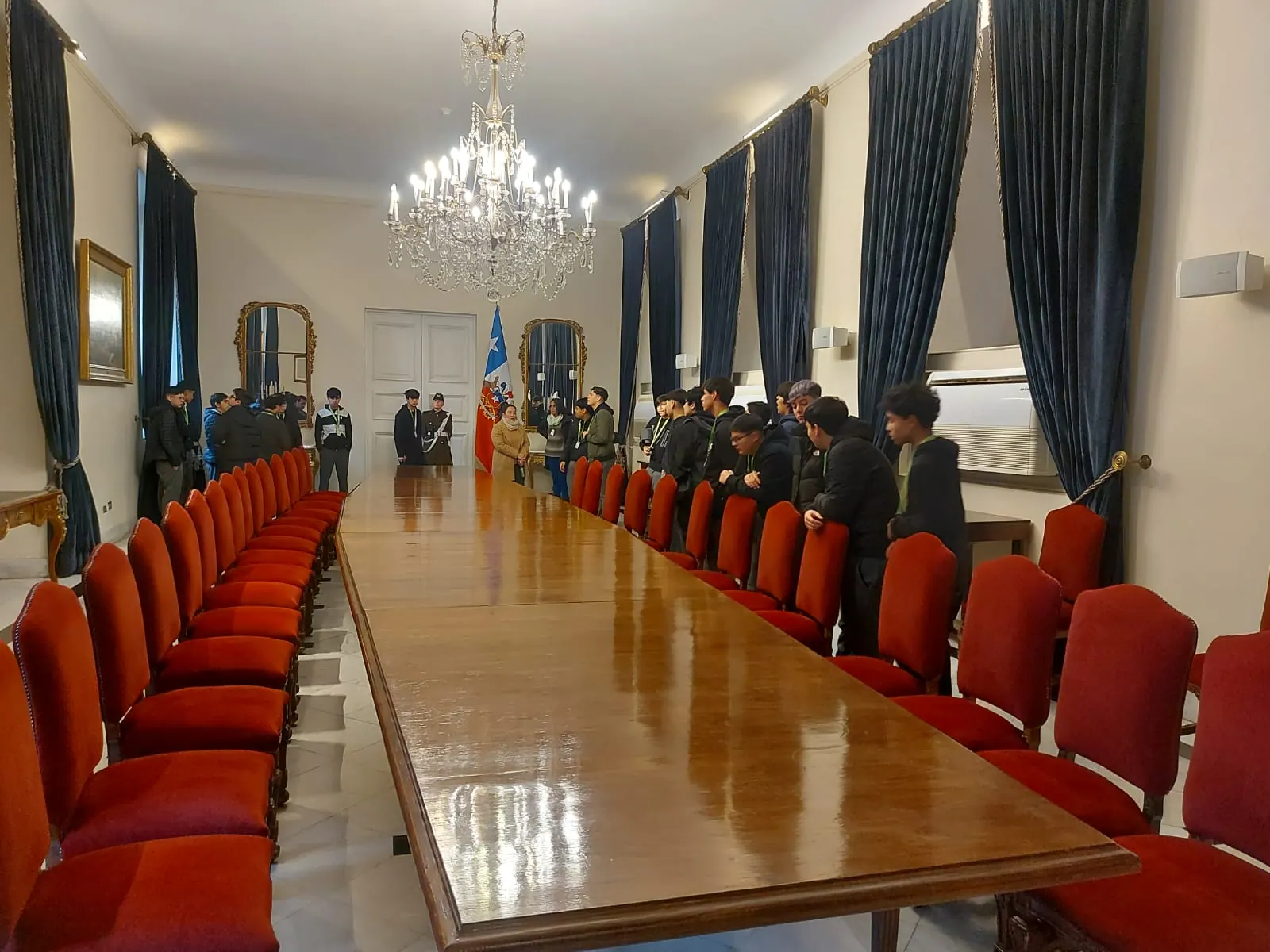 Salida Pedagógica a La Moneda — 1° Medio B — foto 14